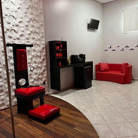 Fetiche Motel Presidente Medici  Dış mekan fotoğraf