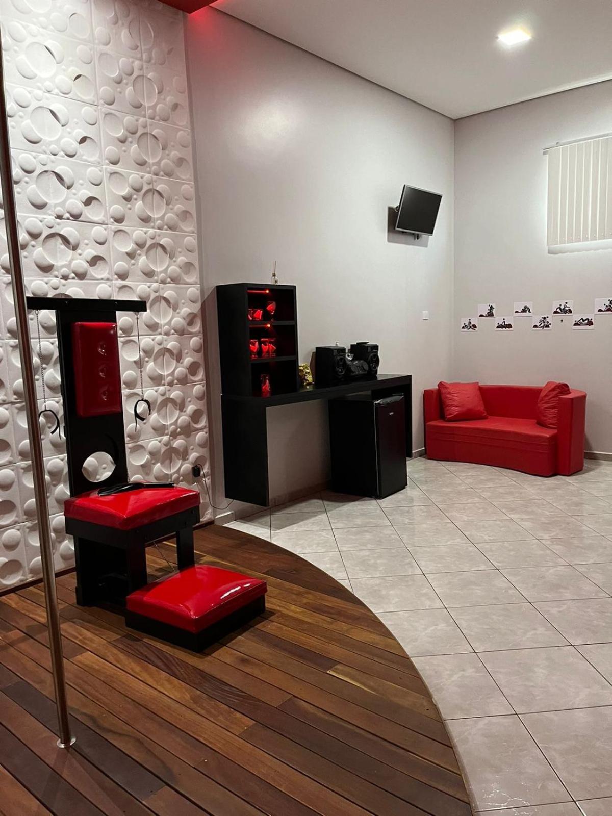 Fetiche Motel Presidente Medici  Dış mekan fotoğraf